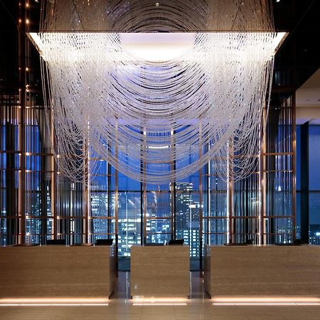 Candeo Hotels Osaka The Tower ภายนอก รูปภาพ The 10000-crystal chandelier at the lobby