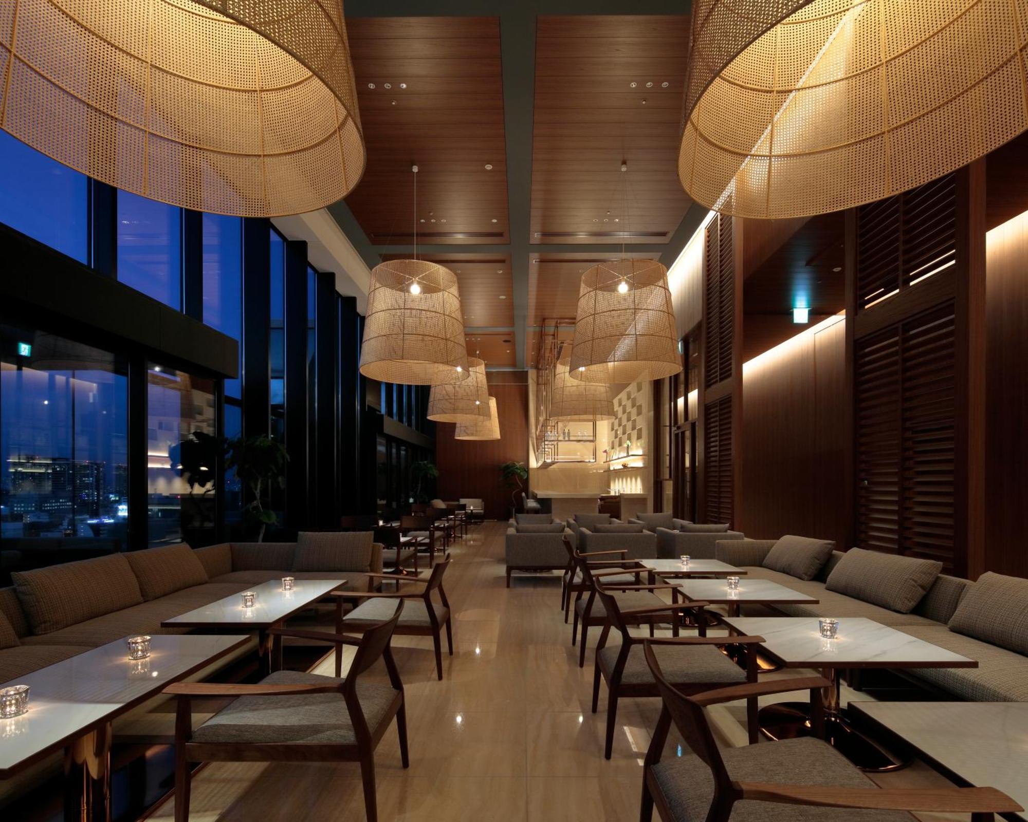 Candeo Hotels Osaka The Tower ภายนอก รูปภาพ The lounge at the airport